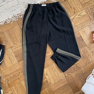Aritzia Joggers